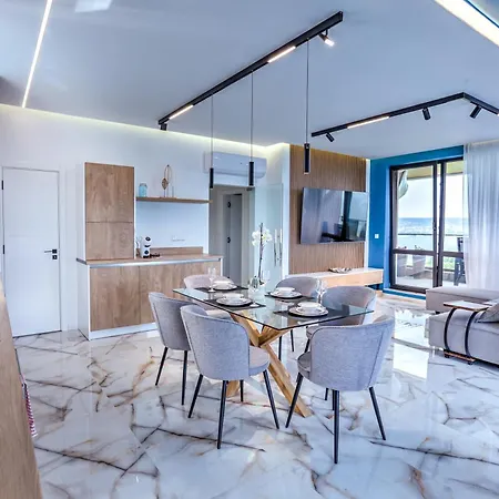 Vip Sea View Apartment Varna