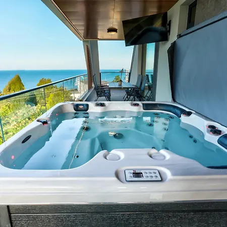 Vip Sea View