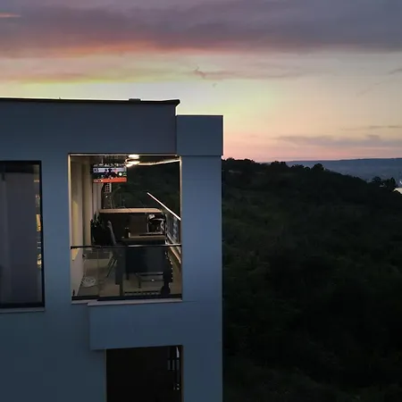 Vip Sea View Apartment Varna