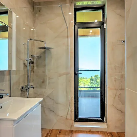 Apartment Vip Sea View *